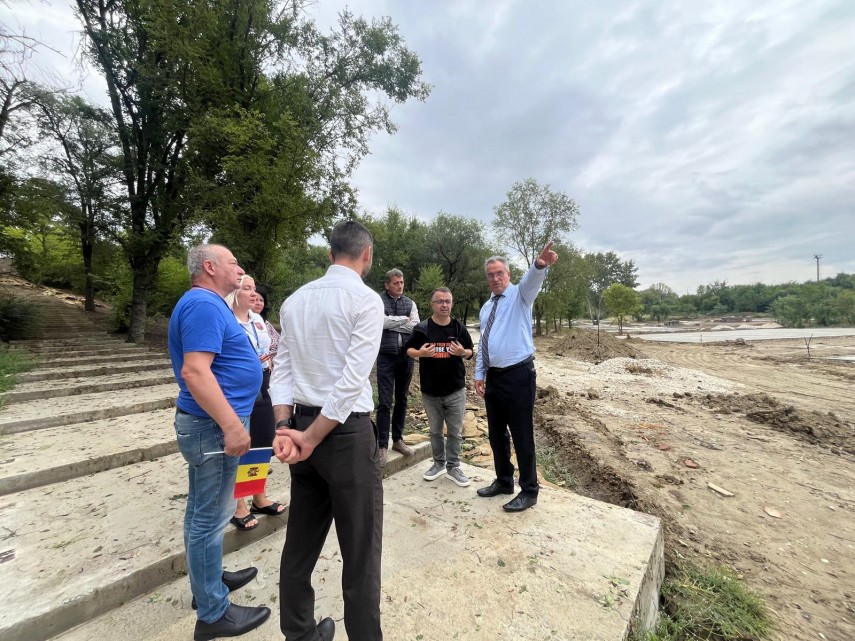 municipiul tulcea si ungheni au semnat acordul de infratire parteneriat oficial consfintit de ziua independentei municipiul tulcea si ungheni au semnat acordul de infratire parteneriat oficial consfintit de ziua independentei