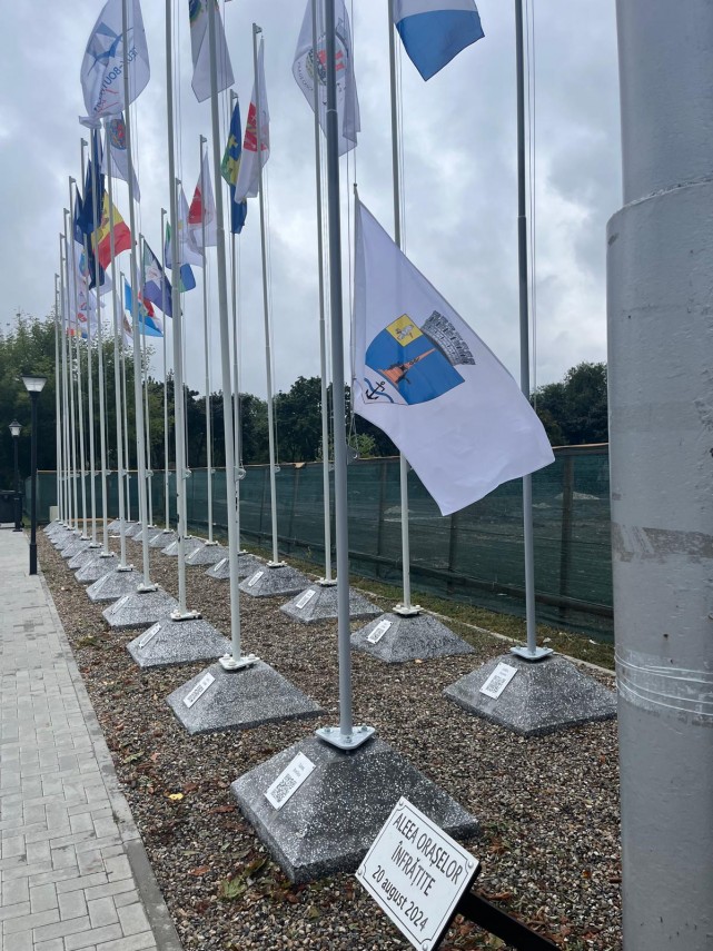 municipiul tulcea si ungheni au semnat acordul de infratire parteneriat oficial consfintit de ziua independentei municipiul tulcea si ungheni au semnat acordul de infratire parteneriat oficial consfintit de ziua independentei
