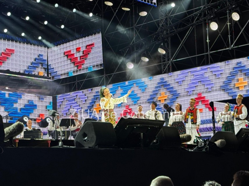 live foto video festivalul national al cantecului si dansului popular romanesc mamaia 2026 isi desemneaza live foto video festivalul national al cantecului si dansului popular romanesc mamaia 2026 isi desemneaza