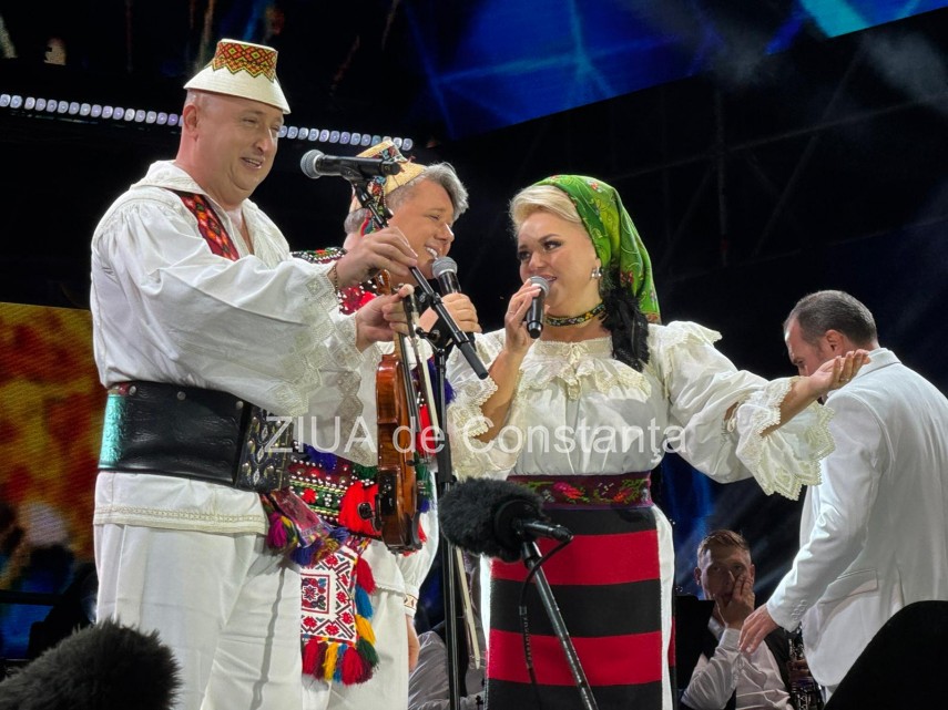 live foto video festivalul national al cantecului si dansului popular romanesc mamaia 2026 isi desemneaza live foto video festivalul national al cantecului si dansului popular romanesc mamaia 2026 isi desemneaza