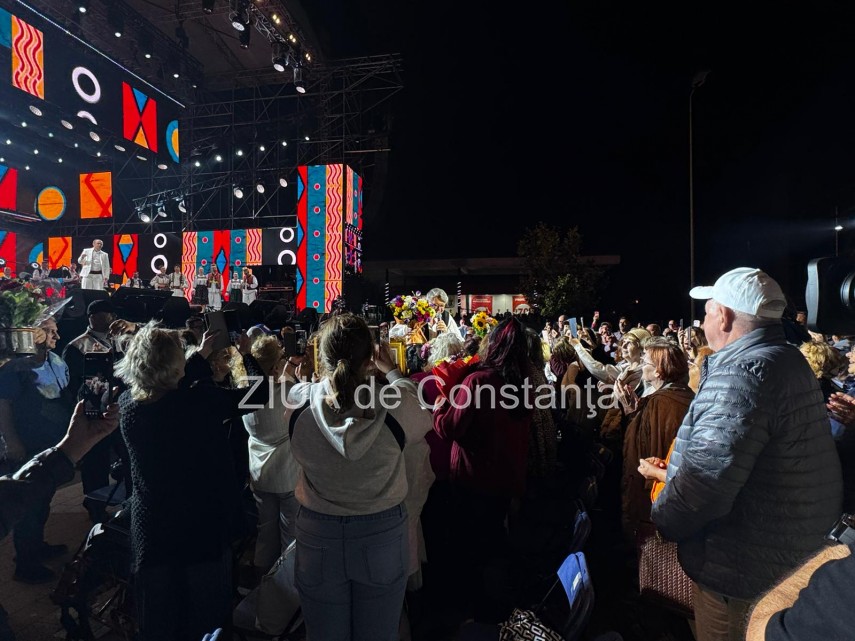 live foto video festivalul national al cantecului si dansului popular romanesc mamaia 2026 isi desemneaza live foto video festivalul national al cantecului si dansului popular romanesc mamaia 2026 isi desemneaza