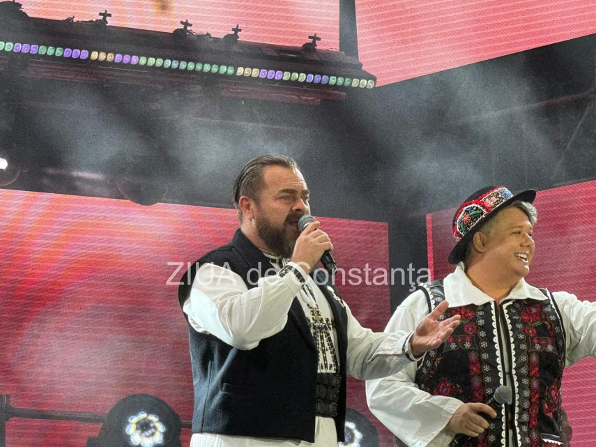live foto video festivalul national al cantecului si dansului popular romanesc mamaia 2026 isi desemneaza live foto video festivalul national al cantecului si dansului popular romanesc mamaia 2026 isi desemneaza