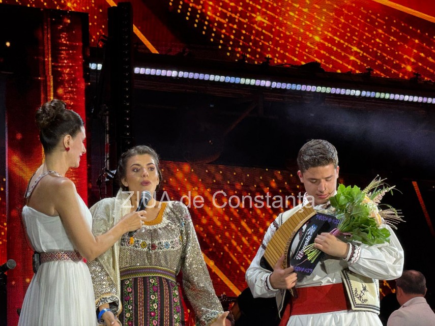live foto video festivalul national al cantecului si dansului popular romanesc mamaia 2026 isi desemneaza live foto video festivalul national al cantecului si dansului popular romanesc mamaia 2026 isi desemneaza