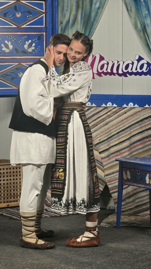 concurentii au oferit o demonstratie de talent virtuozitate si maiestrie artistica in a doua seara a concurentii au oferit o demonstratie de talent virtuozitate si maiestrie artistica in a doua seara a