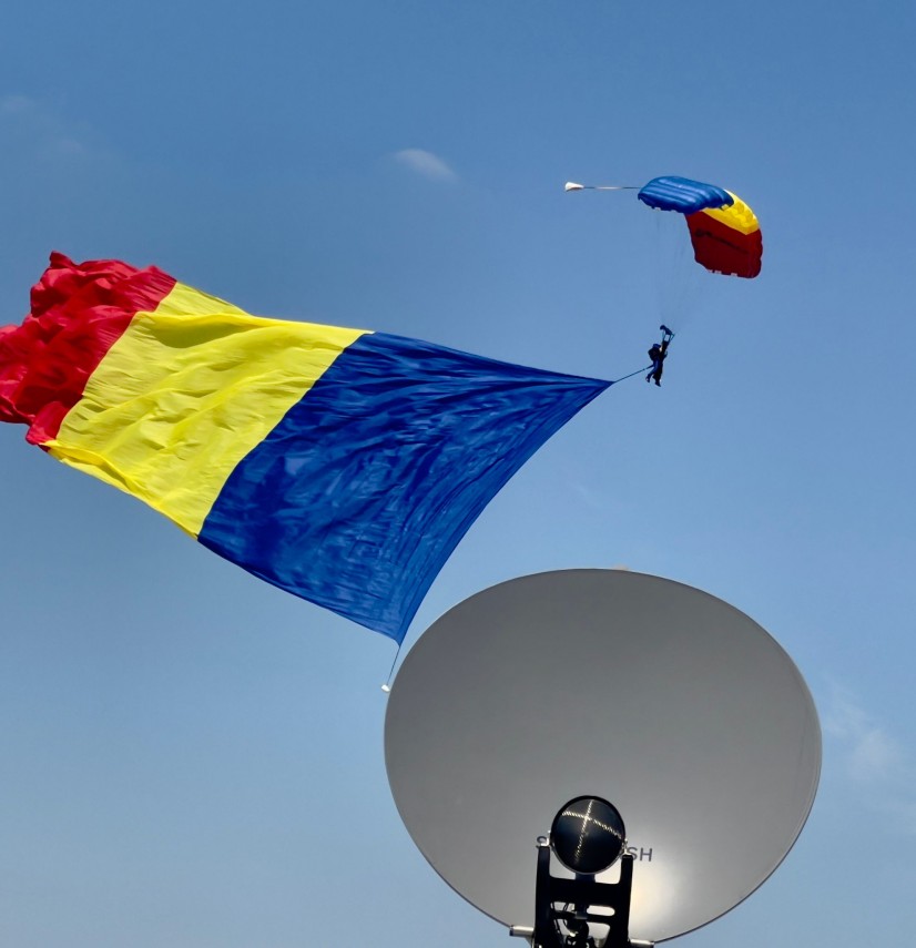 foto spectacol pe cerul capitalei bias 2026 continua pana seara cu demonstratii aeriene drone si focuri foto spectacol pe cerul capitalei bias 2026 continua pana seara cu demonstratii aeriene drone si focuri