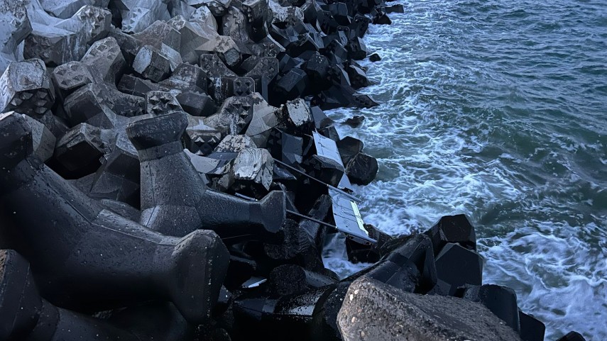 foto video alerta in zona plaja modern din constanta resturi de drona semnalate in zona 951288 foto video alerta in zona plaja modern din constanta resturi de drona semnalate in zona 951288