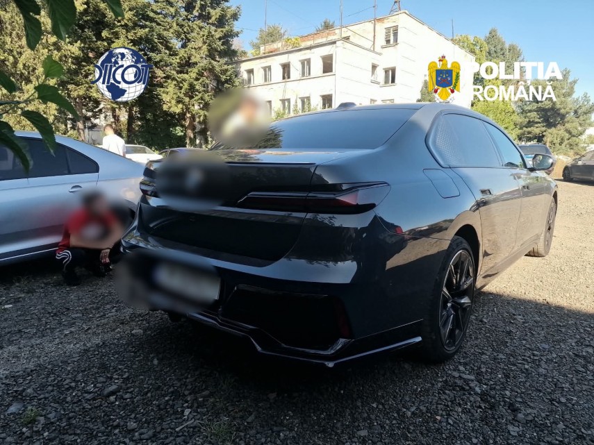 foto sechestru masiv de 400 000 de euro si 27 de conturi blocate intr un dosar diicot 950802 foto sechestru masiv de 400 000 de euro si 27 de conturi blocate intr un dosar diicot 950802