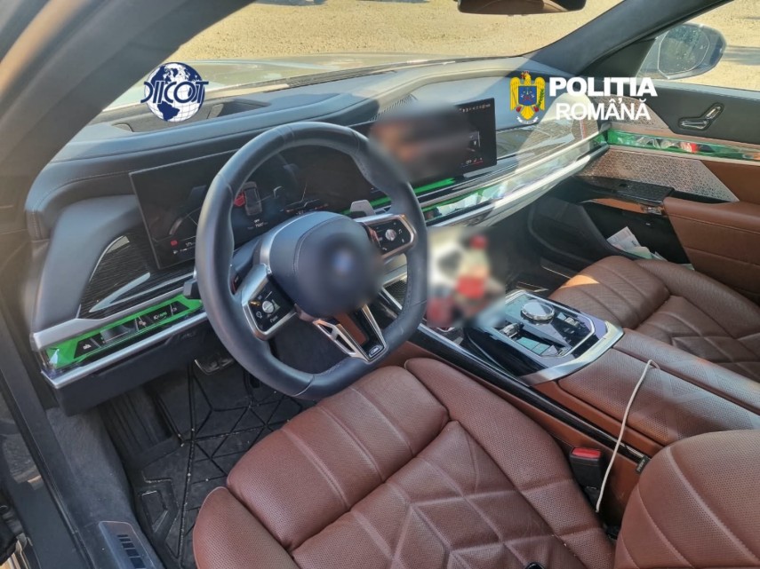 foto sechestru masiv de 400 000 de euro si 27 de conturi blocate intr un dosar diicot 950802 foto sechestru masiv de 400 000 de euro si 27 de conturi blocate intr un dosar diicot 950802