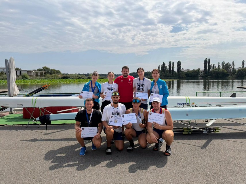 canotorii de la csm constanta pe podium la campionatul national medaliile au fost inmanate de elisabeta canotorii de la csm constanta pe podium la campionatul national medaliile au fost inmanate de elisabeta