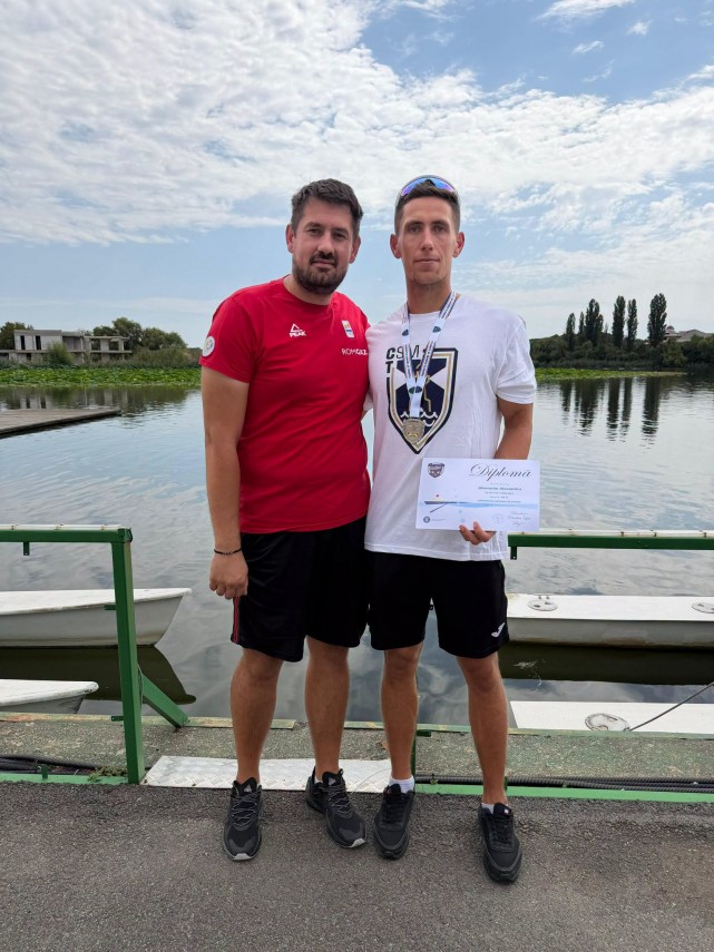 canotorii de la csm constanta pe podium la campionatul national medaliile au fost inmanate de elisabeta canotorii de la csm constanta pe podium la campionatul national medaliile au fost inmanate de elisabeta