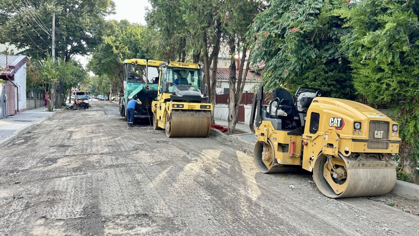 se asfalteaza carosabilul pe strada dorobantilor din cartierul faleza nord pe tronsonul cuprins intre se asfalteaza carosabilul pe strada dorobantilor din cartierul faleza nord pe tronsonul cuprins intre