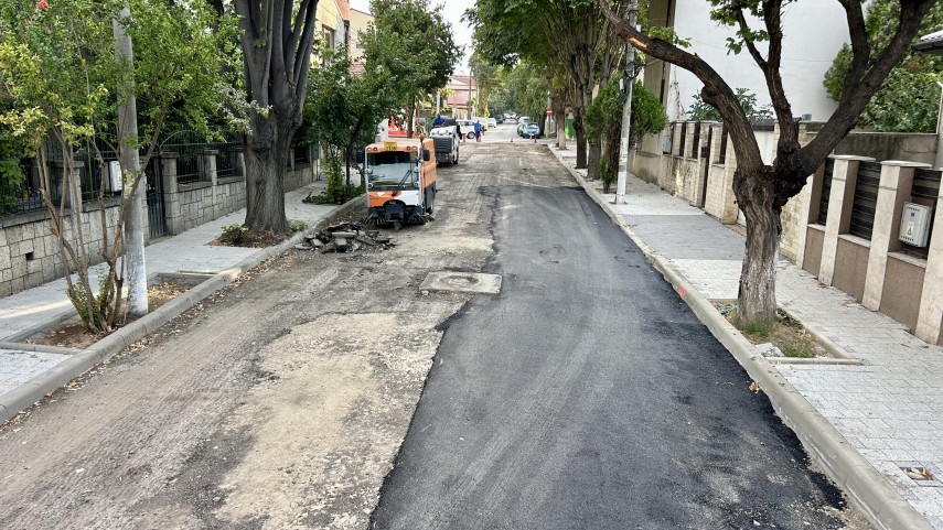 se asfalteaza carosabilul pe strada dorobantilor din cartierul faleza nord pe tronsonul cuprins intre se asfalteaza carosabilul pe strada dorobantilor din cartierul faleza nord pe tronsonul cuprins intre