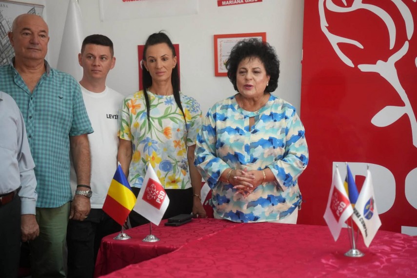 foto 15 copii au primit tot ceea ce le este necesar pentru noul an scolar din partea psd si tsd cumpana foto 15 copii au primit tot ceea ce le este necesar pentru noul an scolar din partea psd si tsd cumpana