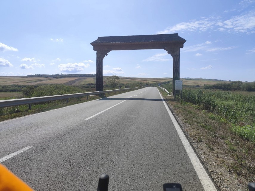 janos kiss din maramures a traversat romania pe bicicleta pentru o cauza nobila si va alerga 24 de ore janos kiss din maramures a traversat romania pe bicicleta pentru o cauza nobila si va alerga 24 de ore