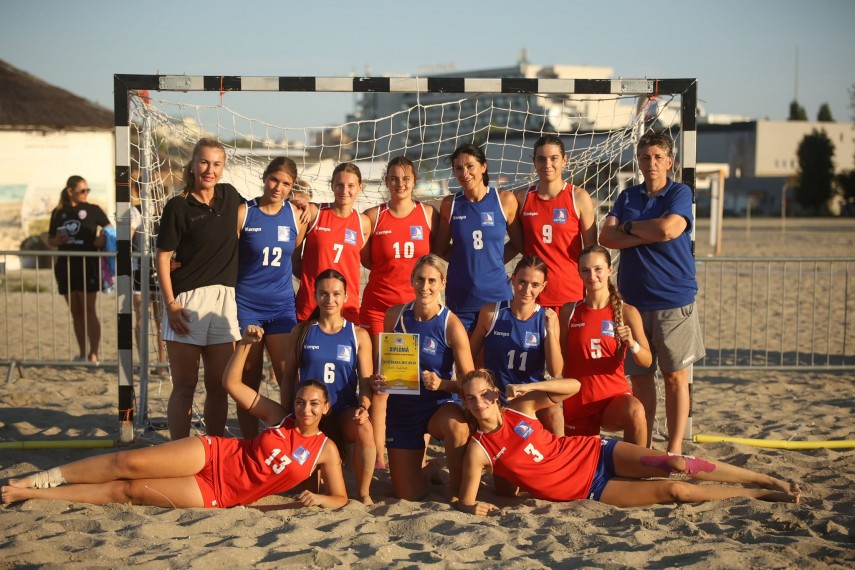 beach handball csu neptun constanta vicecampioana nationala pentru al treilea an la rand galerie foto beach handball csu neptun constanta vicecampioana nationala pentru al treilea an la rand galerie foto