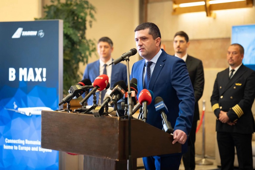 foto noua aeronava tarom a decolat radu miruta anunta un nou inceput pentru compania aeriana nationala foto noua aeronava tarom a decolat radu miruta anunta un nou inceput pentru compania aeriana nationala