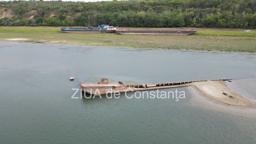 stiri constanta foto video se dragheaza la rasova lucrari desfasurate pe dunare 953062 stiri constanta foto video se dragheaza la rasova lucrari desfasurate pe dunare 953062