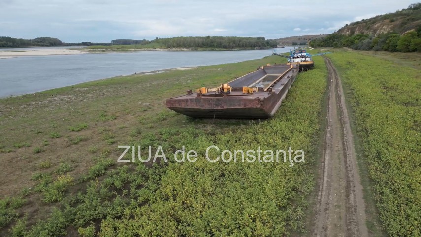 stiri constanta foto video se dragheaza la rasova lucrari desfasurate pe dunare 953062 stiri constanta foto video se dragheaza la rasova lucrari desfasurate pe dunare 953062