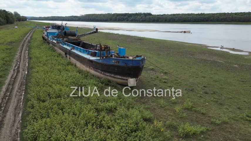 stiri constanta foto video se dragheaza la rasova lucrari desfasurate pe dunare 953062 stiri constanta foto video se dragheaza la rasova lucrari desfasurate pe dunare 953062