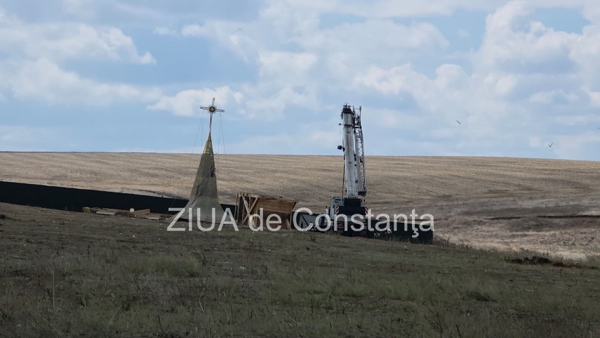 biserica din lemn de pe malul lacului techirghiol este demontata gigi becali muta lacasul de cult in biserica din lemn de pe malul lacului techirghiol este demontata gigi becali muta lacasul de cult in