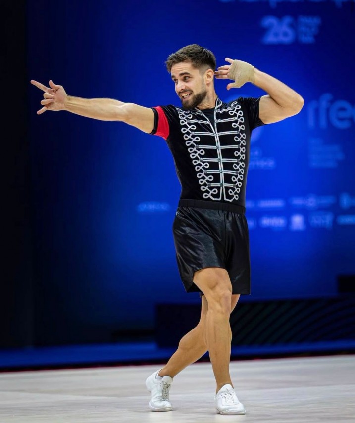 gimnastica aerobica leonard manta de la csm constanta medaliat la campionatul mondial merita toate felicitarile gimnastica aerobica leonard manta de la csm constanta medaliat la campionatul mondial merita toate felicitarile