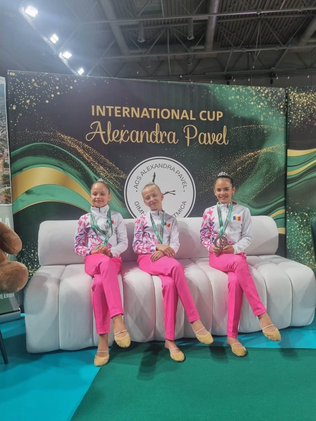 gimnastele de la cs victoria cumpana 17 medalii la cupa internationala alexandra pavel de la blaj galerie gimnastele de la cs victoria cumpana 17 medalii la cupa internationala alexandra pavel de la blaj galerie