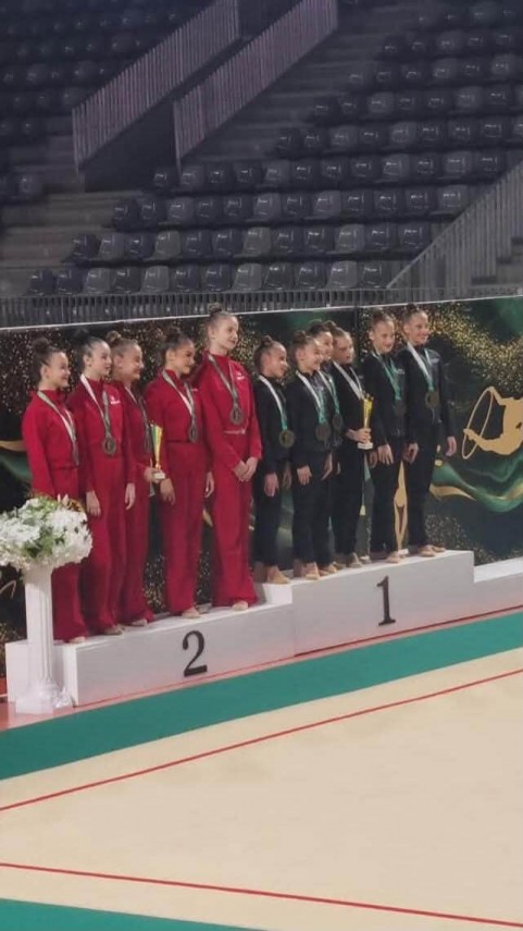 gimnastele de la cs victoria cumpana 17 medalii la cupa internationala alexandra pavel de la blaj galerie gimnastele de la cs victoria cumpana 17 medalii la cupa internationala alexandra pavel de la blaj galerie