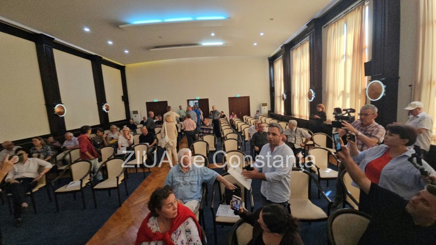 foto video dezbatere publica la constanta privind noul regulament al parcarilor publice 953275 foto video dezbatere publica la constanta privind noul regulament al parcarilor publice 953275