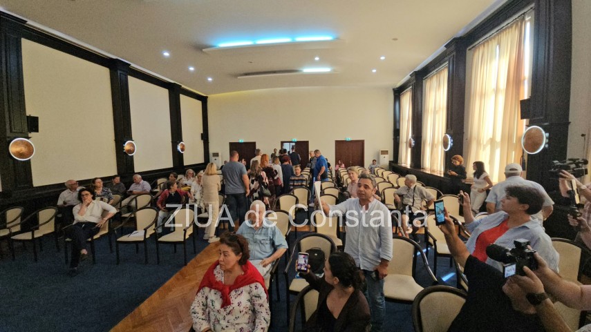 foto video dezbatere publica la constanta privind noul regulament al parcarilor publice 953275 foto video dezbatere publica la constanta privind noul regulament al parcarilor publice 953275