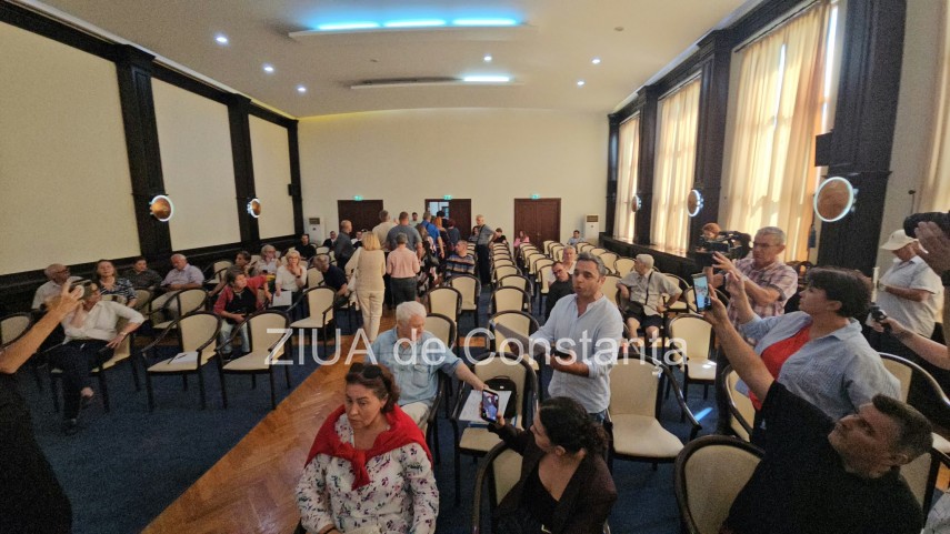foto video dezbatere publica la constanta privind noul regulament al parcarilor publice 953275 foto video dezbatere publica la constanta privind noul regulament al parcarilor publice 953275