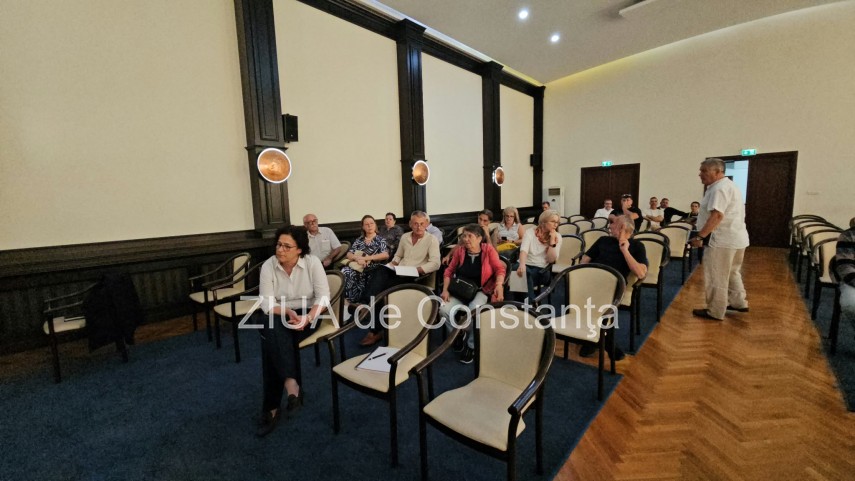 foto video dezbatere publica la constanta privind noul regulament al parcarilor publice 953275 foto video dezbatere publica la constanta privind noul regulament al parcarilor publice 953275