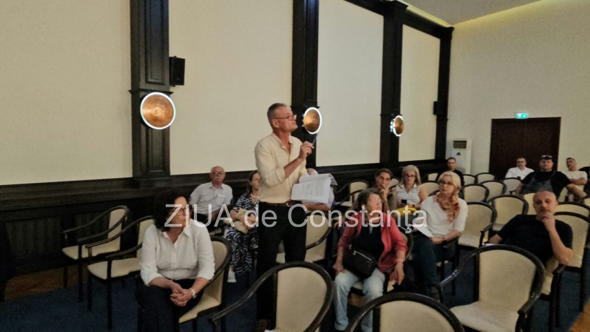 foto video dezbatere publica la constanta privind noul regulament al parcarilor publice 953275 foto video dezbatere publica la constanta privind noul regulament al parcarilor publice 953275