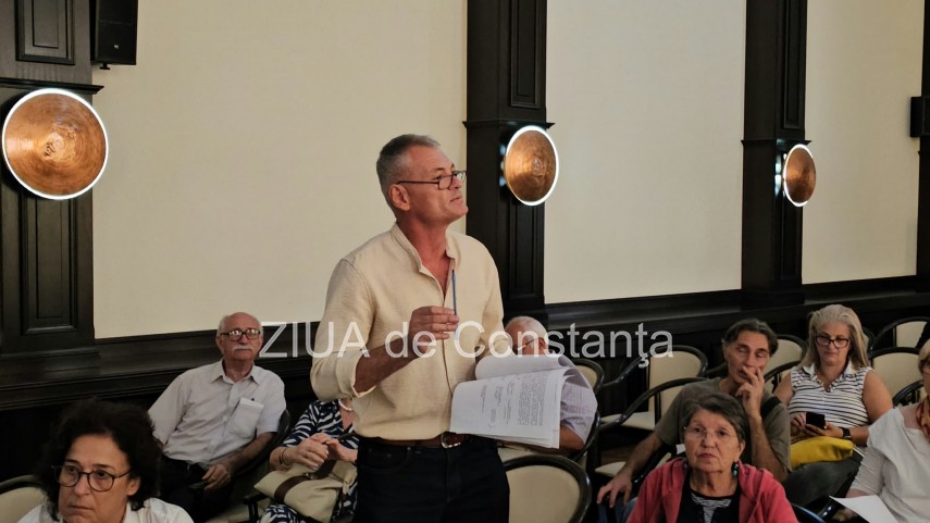foto video dezbatere publica la constanta privind noul regulament al parcarilor publice 953275 foto video dezbatere publica la constanta privind noul regulament al parcarilor publice 953275