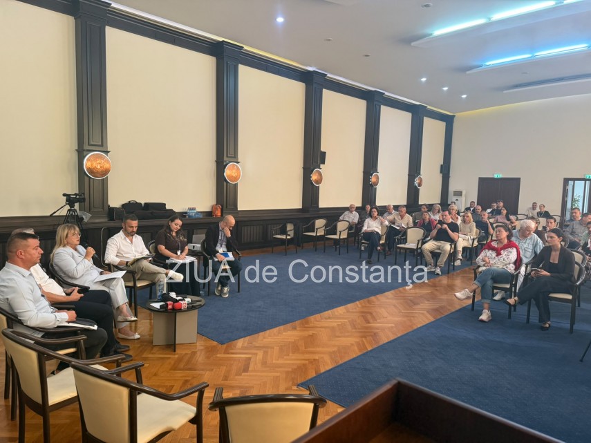 foto video dezbatere publica la constanta privind noul regulament al parcarilor publice 953275 foto video dezbatere publica la constanta privind noul regulament al parcarilor publice 953275