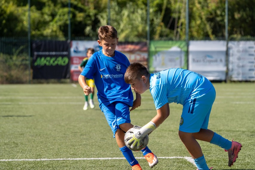 dominic popa academia hagi 2018 desemnat mvp ul categoriei la turneul gold cup de la kranevo galerie dominic popa academia hagi 2018 desemnat mvp ul categoriei la turneul gold cup de la kranevo galerie