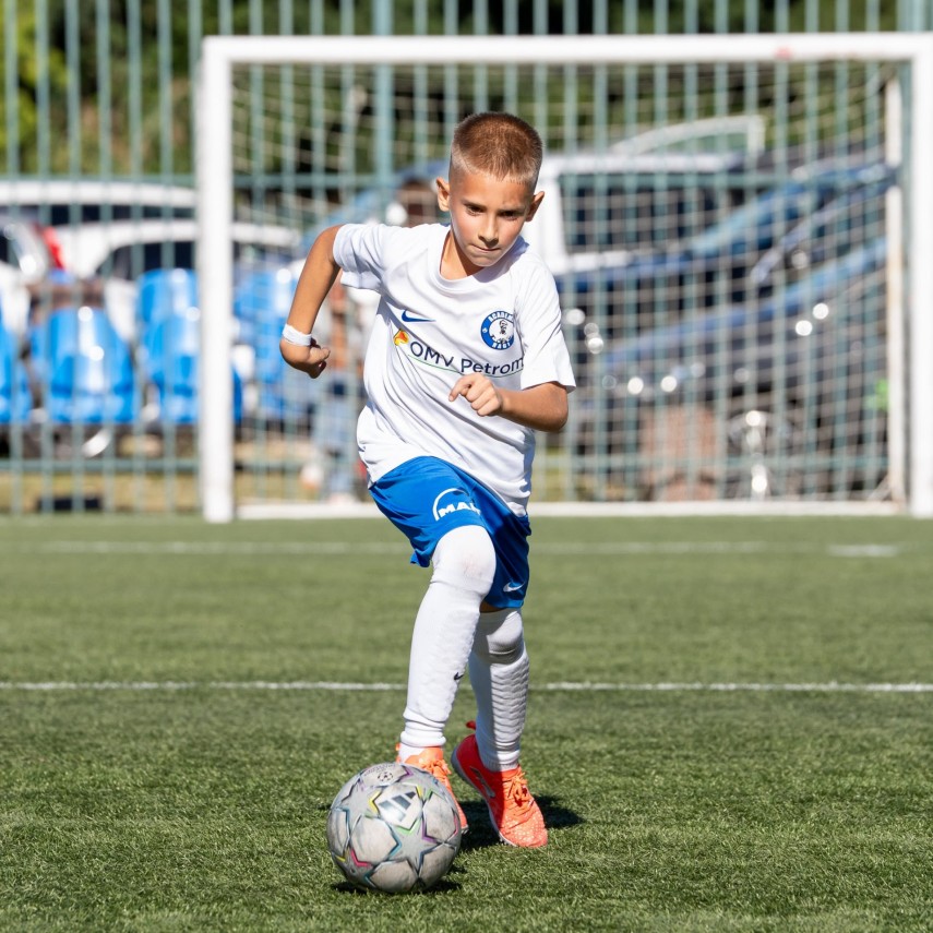 dominic popa academia hagi 2018 desemnat mvp ul categoriei la turneul gold cup de la kranevo galerie dominic popa academia hagi 2018 desemnat mvp ul categoriei la turneul gold cup de la kranevo galerie