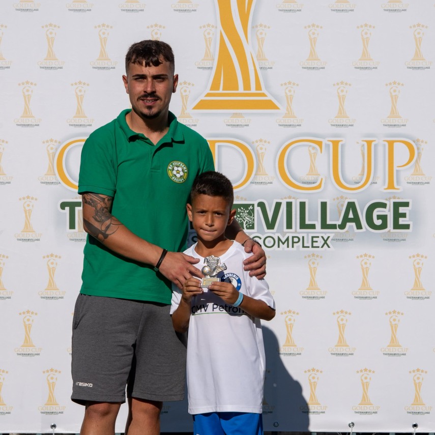 dominic popa academia hagi 2018 desemnat mvp ul categoriei la turneul gold cup de la kranevo galerie dominic popa academia hagi 2018 desemnat mvp ul categoriei la turneul gold cup de la kranevo galerie