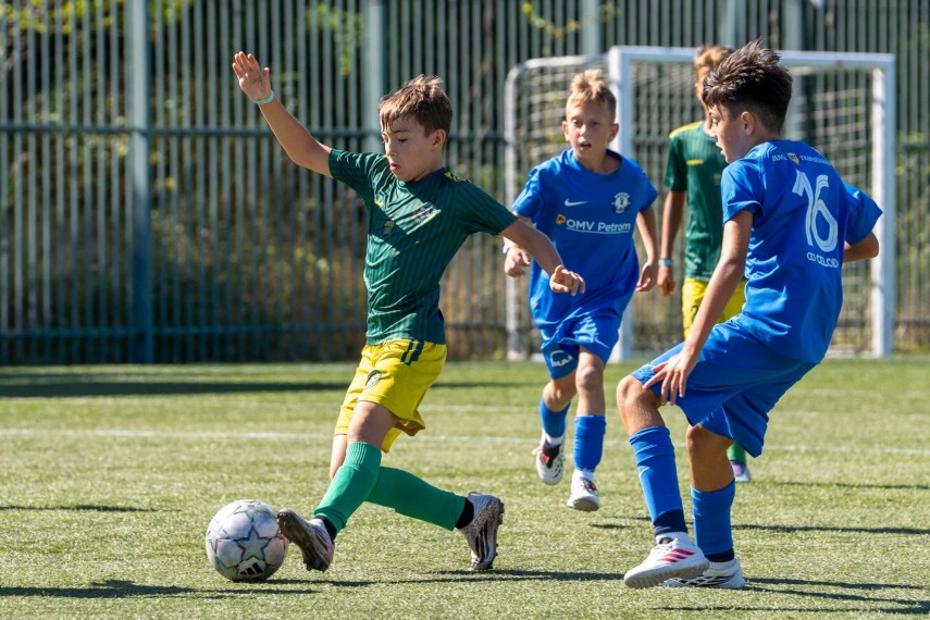 dominic popa academia hagi 2018 desemnat mvp ul categoriei la turneul gold cup de la kranevo galerie dominic popa academia hagi 2018 desemnat mvp ul categoriei la turneul gold cup de la kranevo galerie