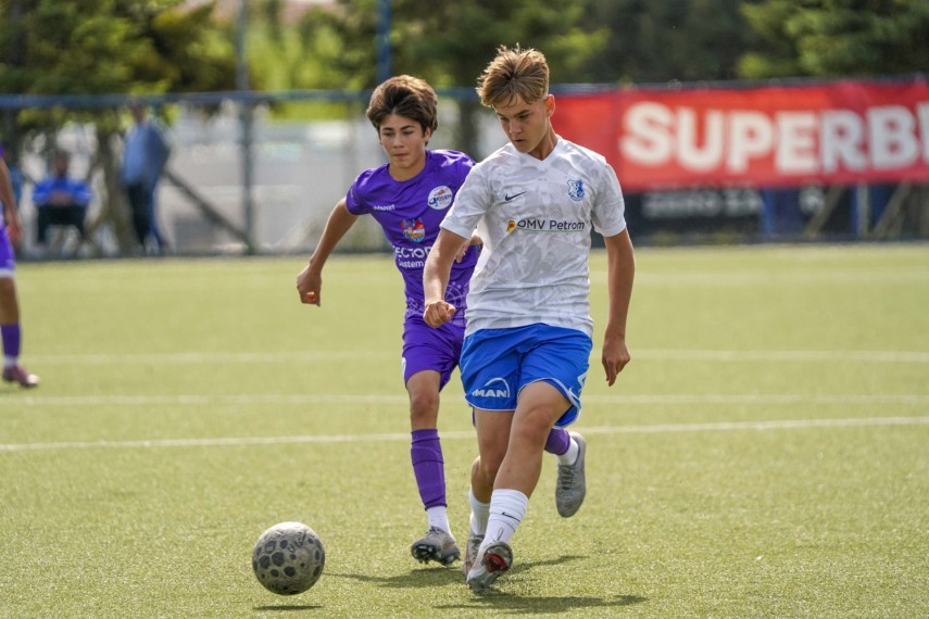 victorii la scor echipele under 16 si under 15 ale farului constanta golaveraj 19 1 in dubla cu oxigen victorii la scor echipele under 16 si under 15 ale farului constanta golaveraj 19 1 in dubla cu oxigen