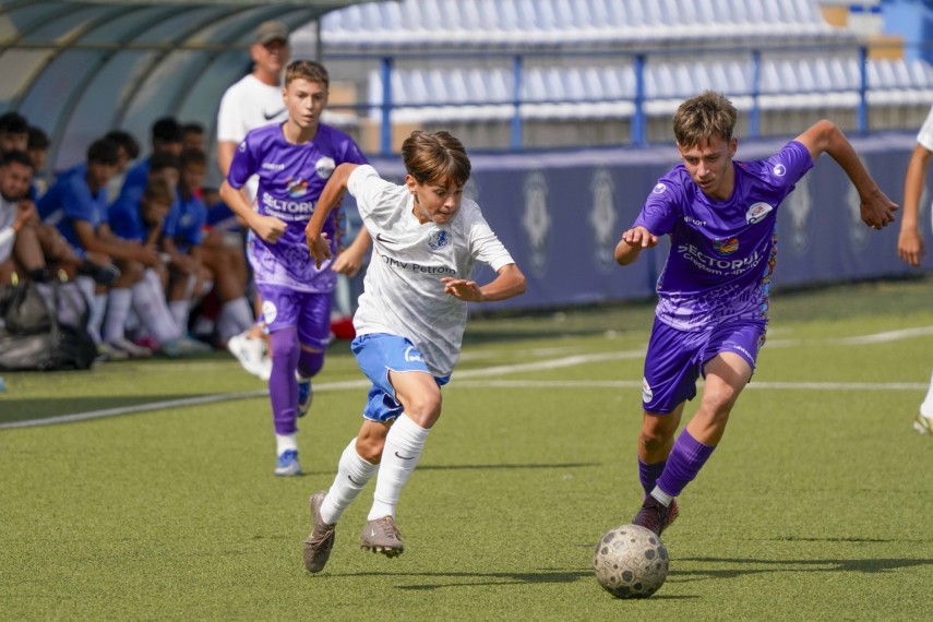 victorii la scor echipele under 16 si under 15 ale farului constanta golaveraj 19 1 in dubla cu oxigen victorii la scor echipele under 16 si under 15 ale farului constanta golaveraj 19 1 in dubla cu oxigen