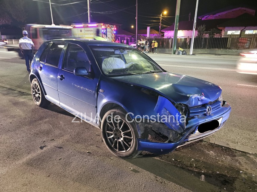 accident rutier in constanta un autoturism a intrat intr un stalp de electricitate 953477 accident rutier in constanta un autoturism a intrat intr un stalp de electricitate 953477