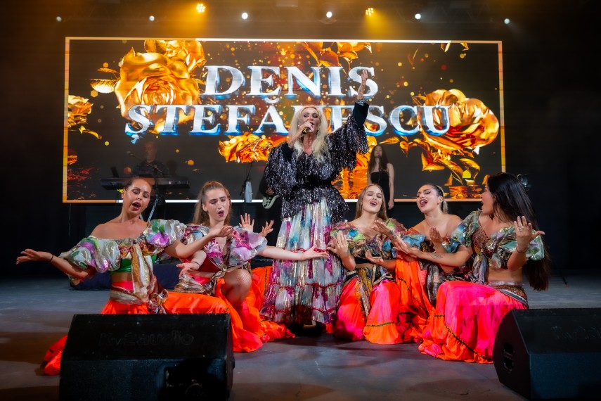 foto omd mamaia constanta pregateste finalul sezonului concerte live si intrare libera in piateta cazino foto omd mamaia constanta pregateste finalul sezonului concerte live si intrare libera in piateta cazino