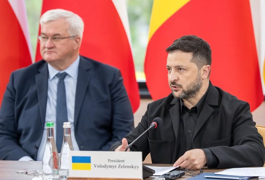 foto presedintele nicusor dan la primul summit al initiativei pentru integrarea carpatica in ucraina foto presedintele nicusor dan la primul summit al initiativei pentru integrarea carpatica in ucraina