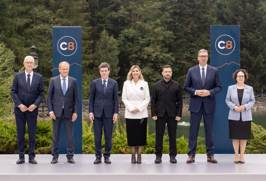 foto presedintele nicusor dan la primul summit al initiativei pentru integrarea carpatica in ucraina foto presedintele nicusor dan la primul summit al initiativei pentru integrarea carpatica in ucraina