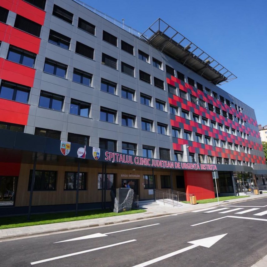 foto presedintele nicusor dan la inaugurarea spitalului clinic judetean de urgenta bistrita da romania foto presedintele nicusor dan la inaugurarea spitalului clinic judetean de urgenta bistrita da romania