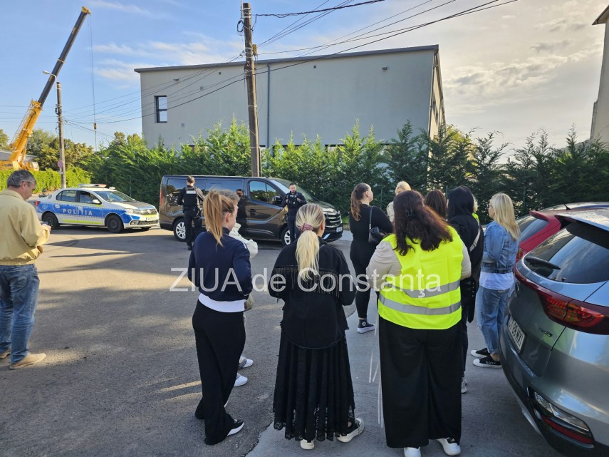 foto video angajatii magnum games protesteaza chiar in aceste momente in fata sediului din constanta foto video angajatii magnum games protesteaza chiar in aceste momente in fata sediului din constanta