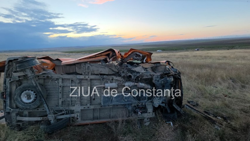 stiri constanta azi foto video update accident pe dn22 la intrarea in sacele cu microbuz rasturnat sase stiri constanta azi foto video update accident pe dn22 la intrarea in sacele cu microbuz rasturnat sase