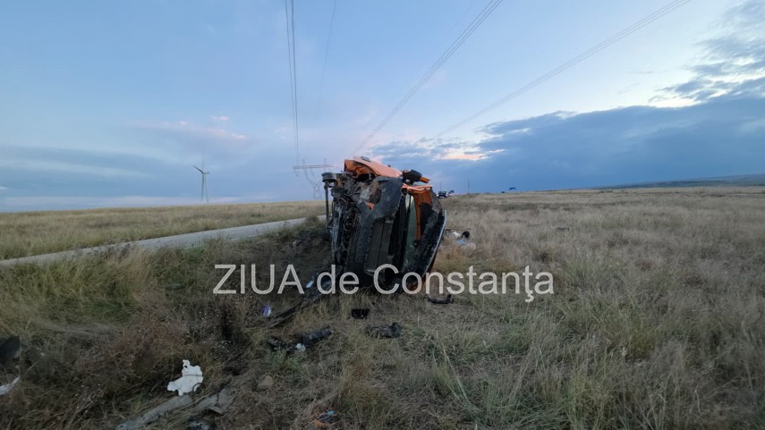 stiri constanta azi foto video update accident pe dn22 la intrarea in sacele cu microbuz rasturnat sase stiri constanta azi foto video update accident pe dn22 la intrarea in sacele cu microbuz rasturnat sase