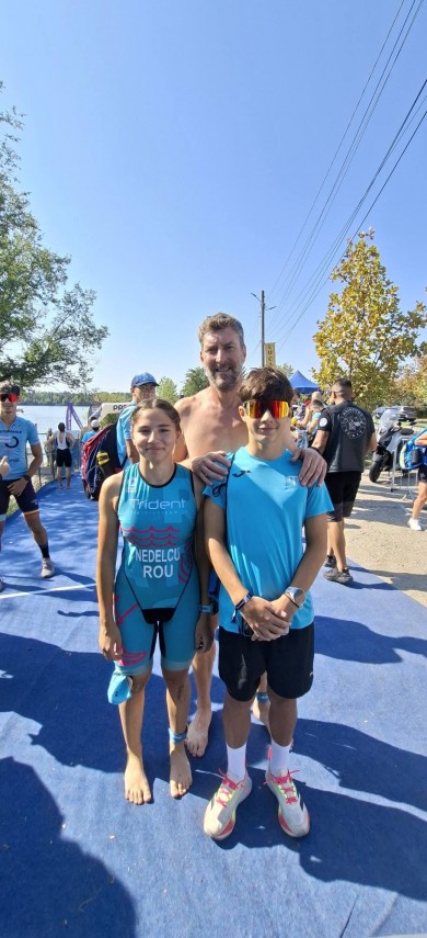 de la mic la mare sportivii de la trident triathlon team constanta pe podium la unstoppable triathlon de la mic la mare sportivii de la trident triathlon team constanta pe podium la unstoppable triathlon