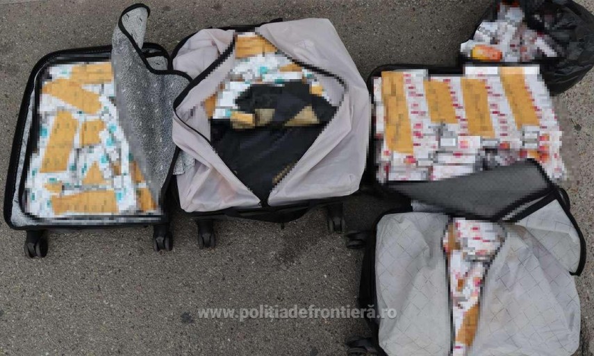 foto peste 98 000 de tigarete de contrabanda descoperite de politistii de frontiera 954104 foto peste 98 000 de tigarete de contrabanda descoperite de politistii de frontiera 954104